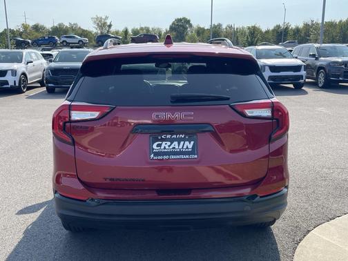 2023 GMC Terrain SLE