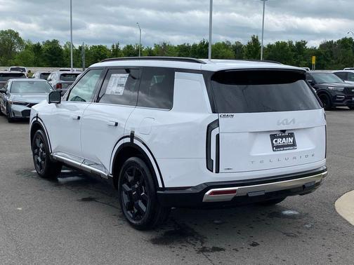 White Pearl 2027 Kia Telluride Hybrid SX
