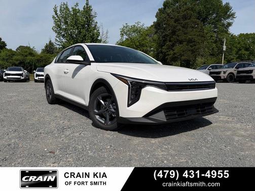Snow White Pearl 2026 Kia K4 LXS