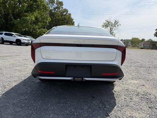Snow White Pearl 2026 Kia K4 LXS