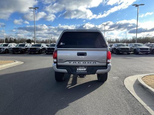 2017 Toyota Tacoma TRD Sport