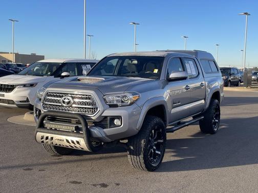 2017 Toyota Tacoma TRD Sport
