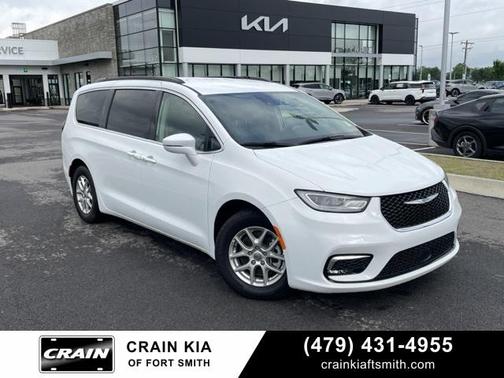 2022 Chrysler Pacifica Touring L