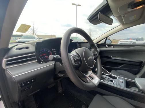 2023 Kia K5 LXS
