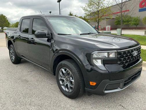 Shadow Black 2025 Ford Maverick XLT