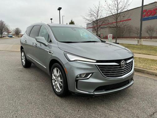 2024 Buick Enclave Essence AWD