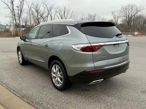 2024 Buick Enclave Essence AWD