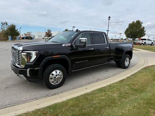 2024 GMC Sierra 3500 Denali