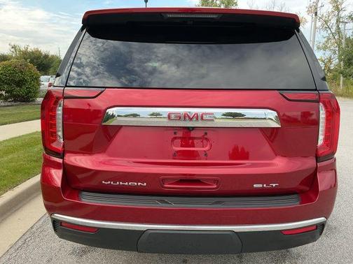 2021 GMC Yukon SLT