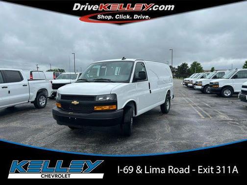 2025 Chevrolet Express 2500 RWD 2500 Regular Wheelbase WT