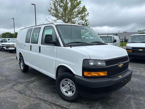 2025 Chevrolet Express 2500 RWD 2500 Regular Wheelbase WT
