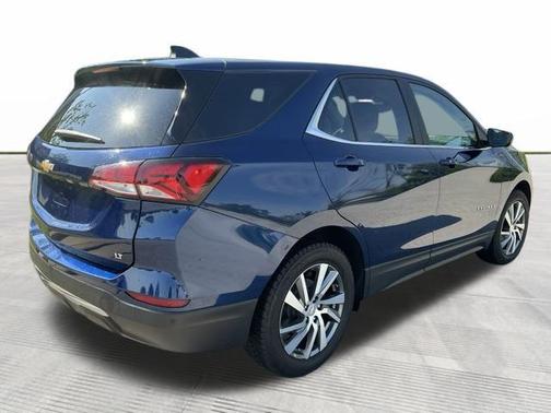 Blue Glow Metallic 2023 Chevrolet Equinox 1LT