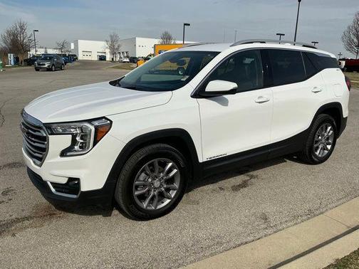 2024 GMC Terrain SLT