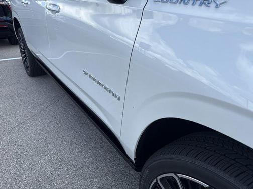 2025 Chevrolet Suburban 4WD High Country