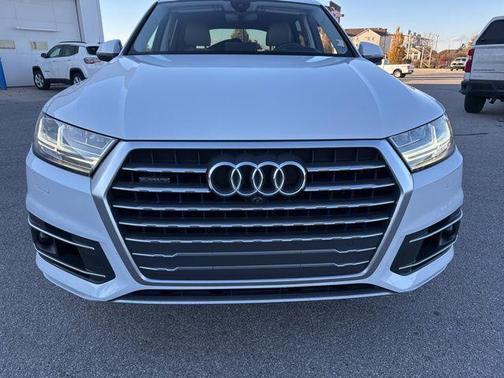 2019 Audi Q7 55 Prestige