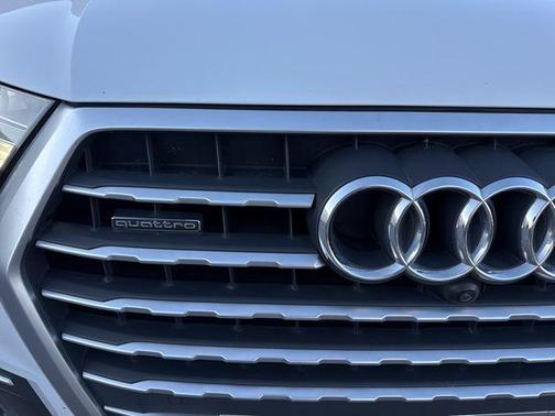2019 Audi Q7 55 Prestige