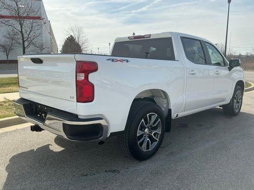 Summit White 2025 Chevrolet Silverado 1500 LT