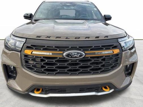 Marsh Gray 2026 Ford Explorer Tremor