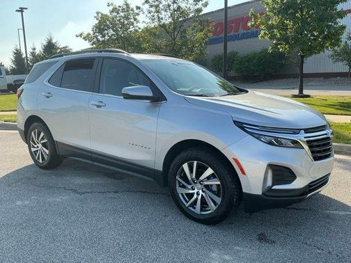Silver Ice Metallic 2022 Chevrolet Equinox 1LT