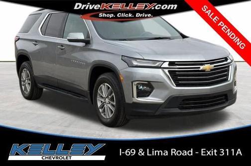 Sterling Gray Metallic 2023 Chevrolet Traverse LT Leather
