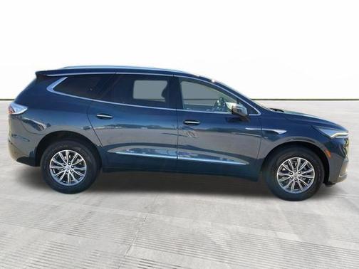 2023 Buick Enclave Essence FWD