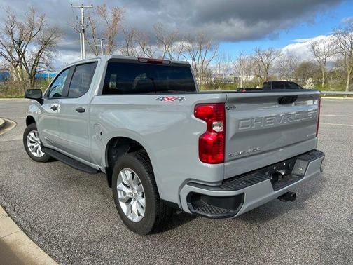 2024 Chevrolet Silverado 1500 Custom