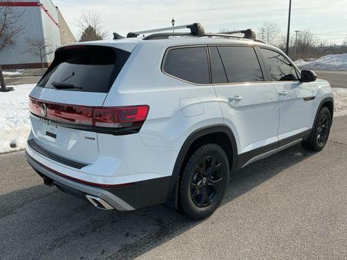 2025 Volkswagen Atlas 2.0T Peak Edition