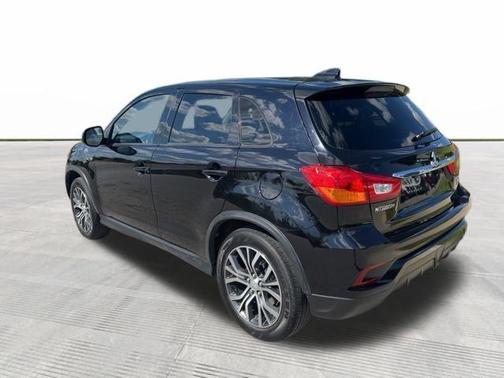 2019 Mitsubishi Outlander Sport SE