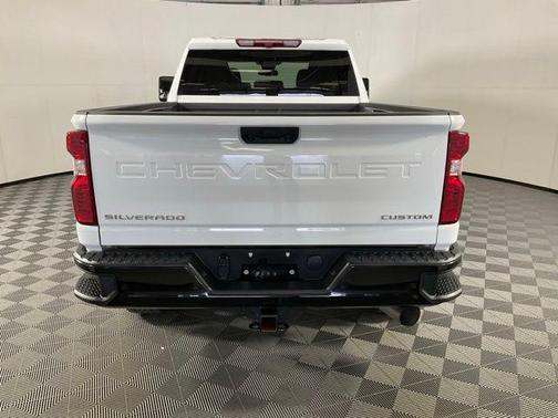 2024 Chevrolet Silverado 2500 Custom