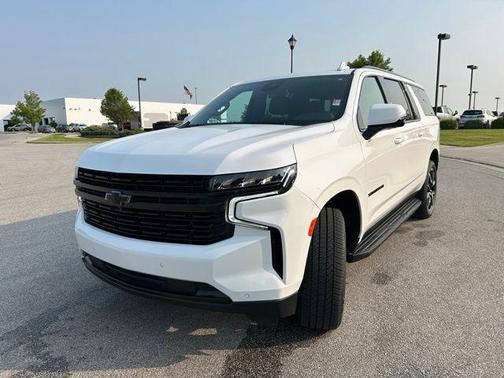 2024 Chevrolet Suburban RST