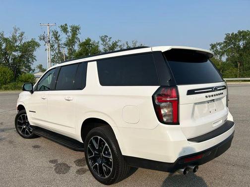 2024 Chevrolet Suburban RST