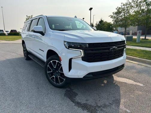 2024 Chevrolet Suburban RST