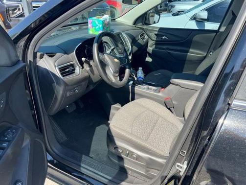 Mosaic Black Metallic 2023 Chevrolet Equinox 1LT