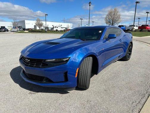 2021 Chevrolet Camaro RWD Coupe LT1