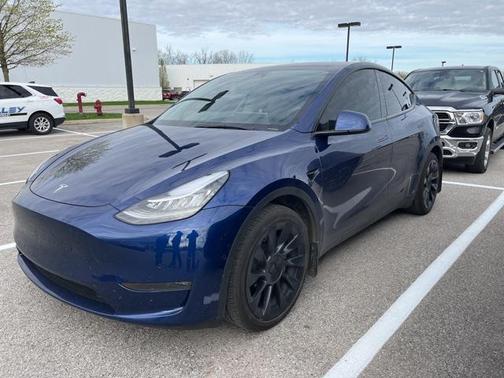 2022 Tesla Model Y Long Range Dual Motor All-Wheel Drive