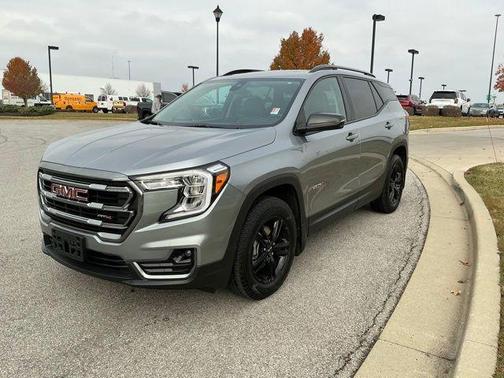 2024 GMC Terrain AWD AT4