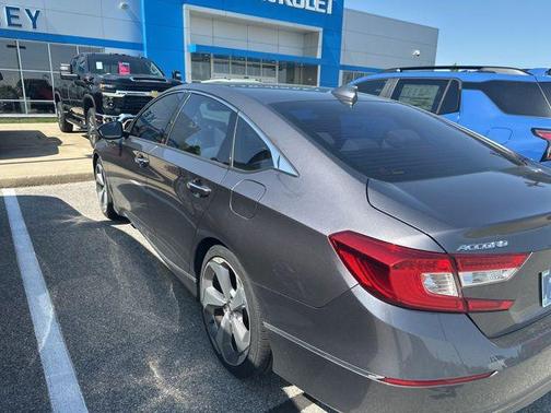 2018 Honda Accord Touring 2.0T
