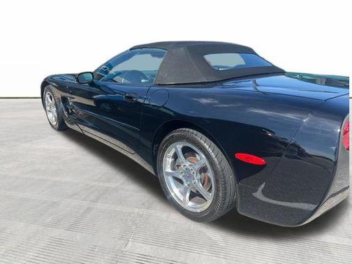 2001 Chevrolet Corvette Base