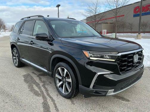 2023 Honda Pilot AWD Elite