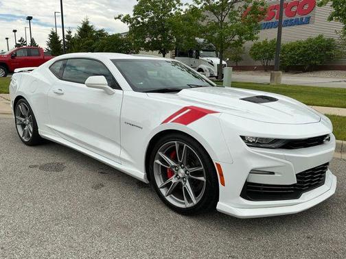 Summit White 2019 Chevrolet Camaro 2SS