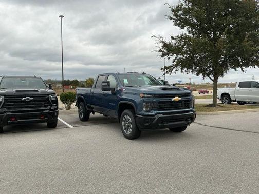 2025 Chevrolet Silverado 2500 Custom