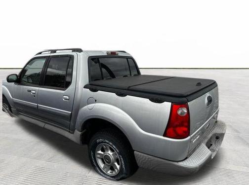 2002 Ford Explorer Sport Trac Base