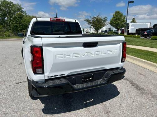 2025 Chevrolet Colorado WT