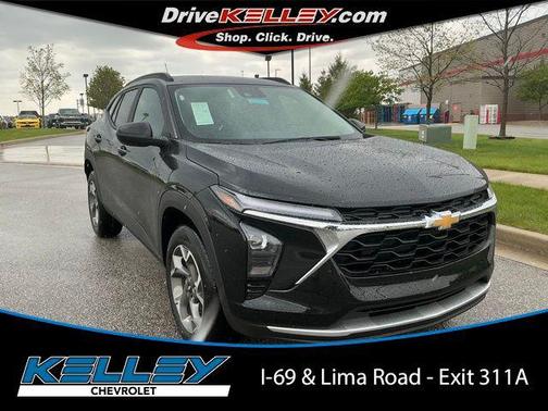 Mosaic Black Metallic 2026 Chevrolet Trax LT
