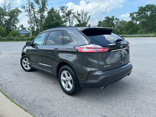 2020 Ford Edge SE