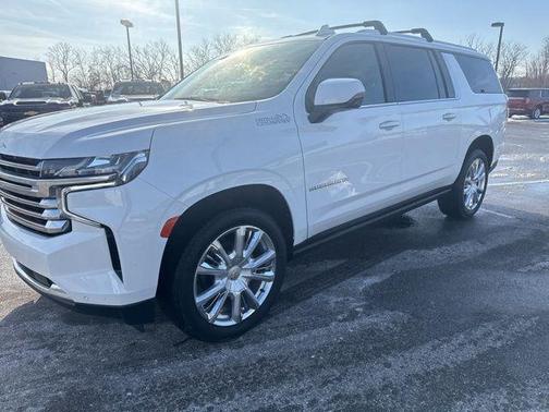 2022 Chevrolet Suburban 4WD High Country