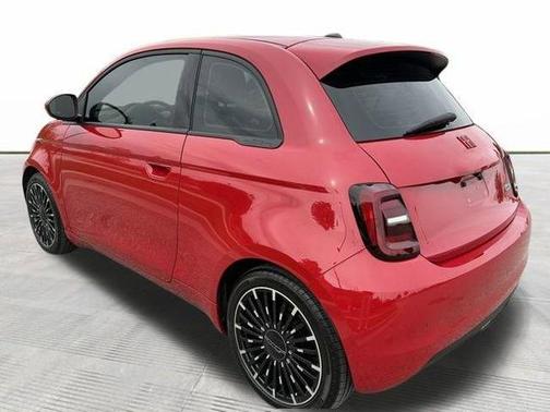 Red by (Red) 2024 FIAT 500e INSPI(RED) FWD