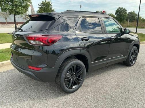 Mosaic Black Metallic 2026 Chevrolet Trailblazer LT