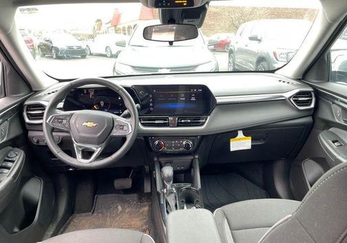 Sterling Gray Metallic 2025 Chevrolet Trailblazer LT