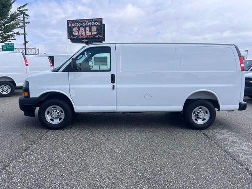 2025 Chevrolet Express 2500 RWD 2500 Regular Wheelbase WT